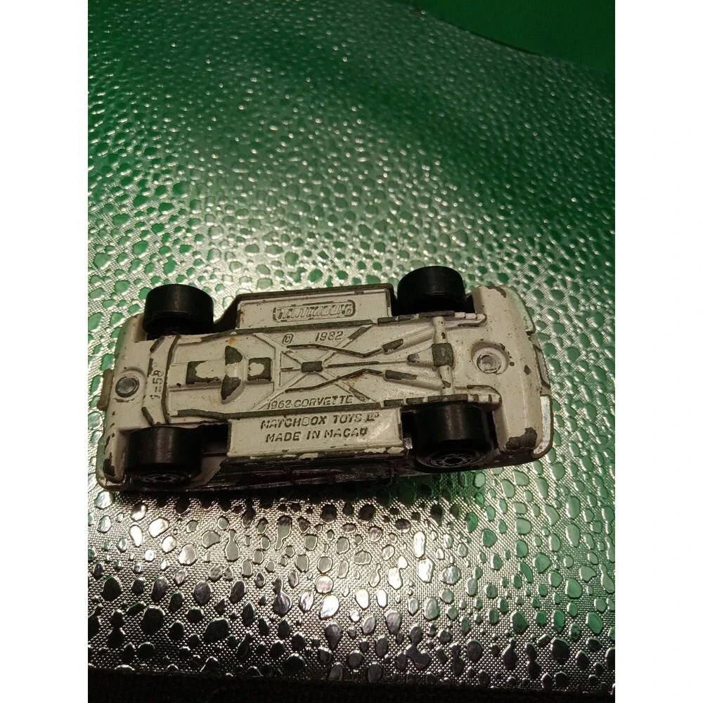 1982 Matchbox 1962 Corvette Blue Flame #39 Vintage Diecast 1:64
